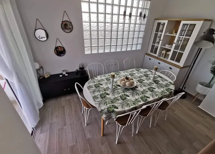 Blue View Zefiros شقة